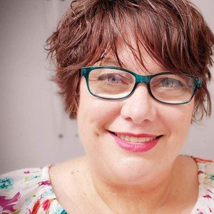 Meet your Posher, Gina